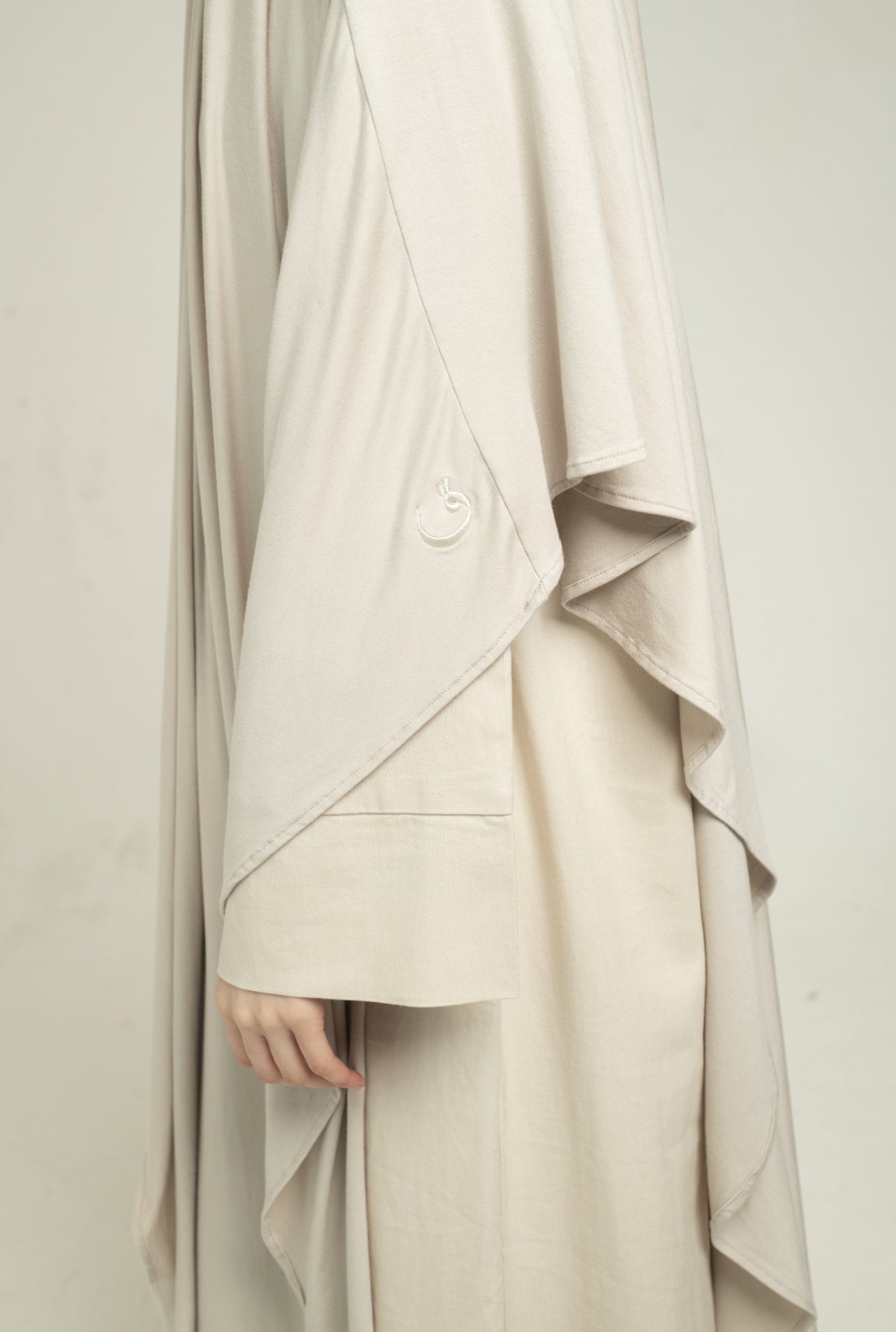 Dried clay maxi khimar