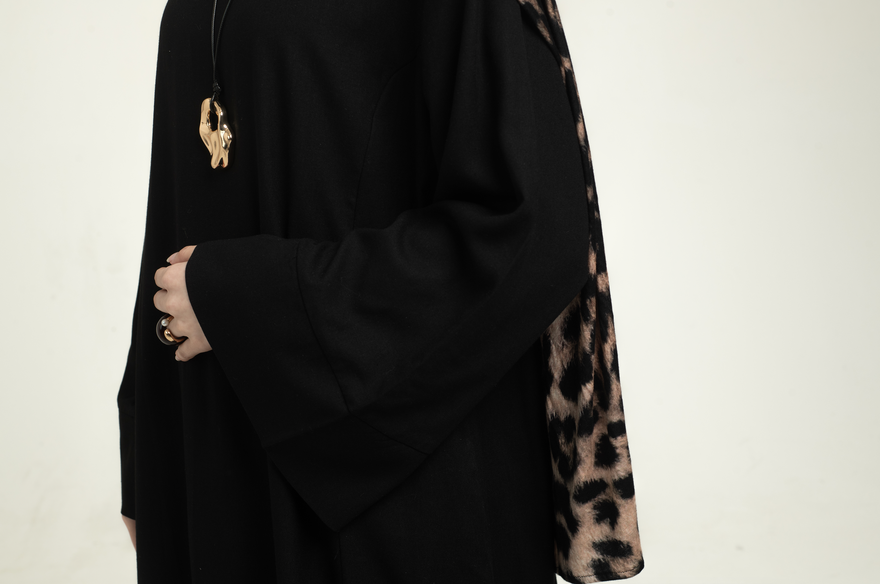 Linen Abaya - Black